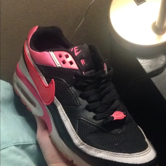 Pink black n white Nike air max - Picture 3 of 3
